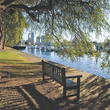 Oaks Brisbane On Margaret Suites Екстериор снимка