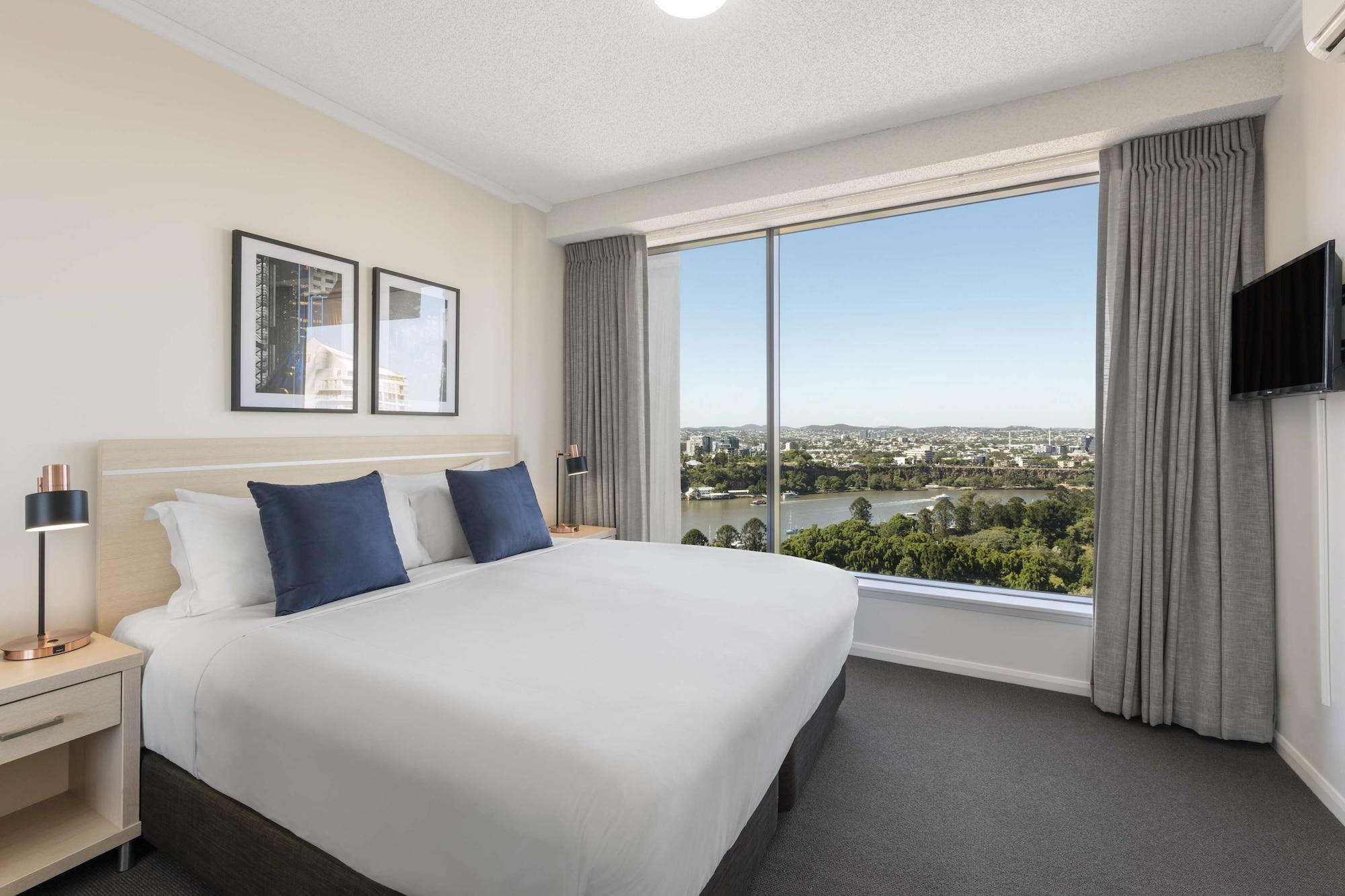 Oaks Brisbane On Margaret Suites Екстериор снимка