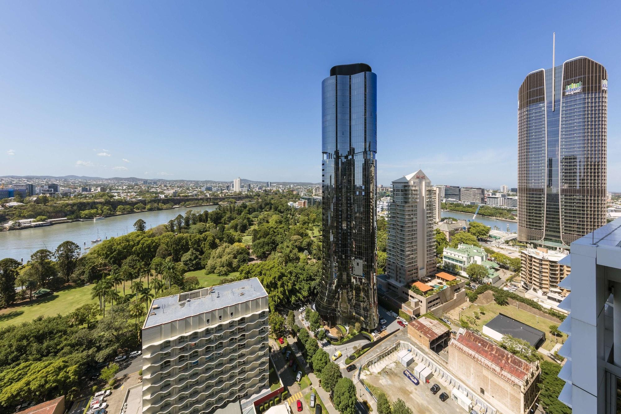 Oaks Brisbane On Margaret Suites Екстериор снимка