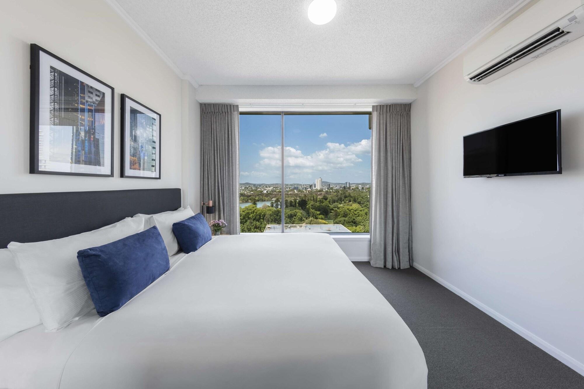 Oaks Brisbane On Margaret Suites Екстериор снимка