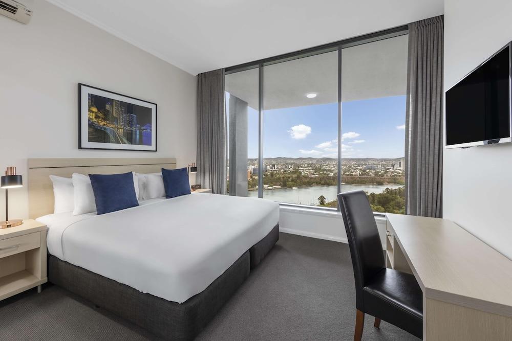 Oaks Brisbane On Margaret Suites Екстериор снимка