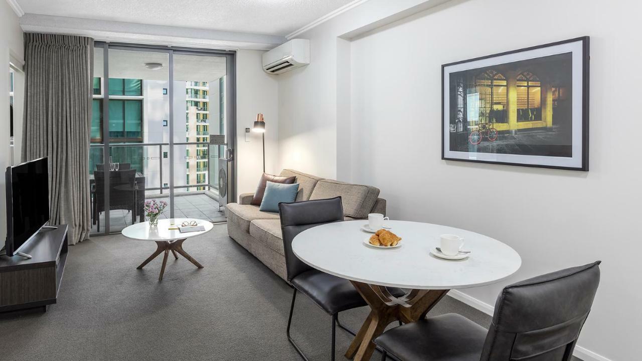 Oaks Brisbane On Margaret Suites Екстериор снимка