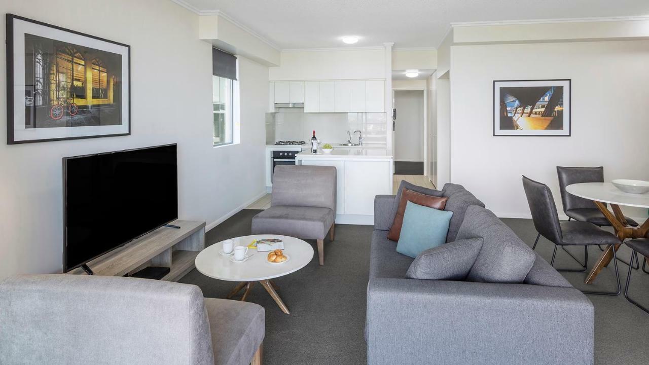 Oaks Brisbane On Margaret Suites Екстериор снимка