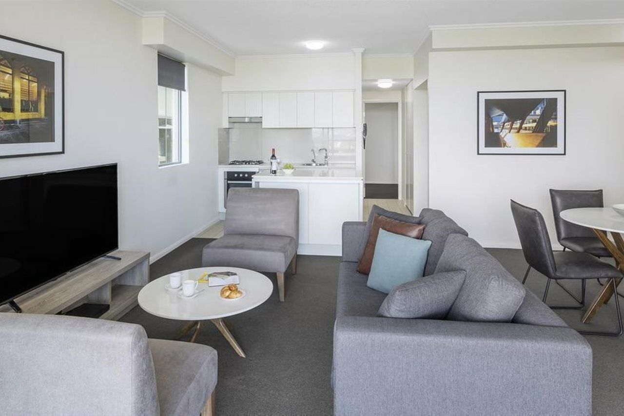 Oaks Brisbane On Margaret Suites Екстериор снимка